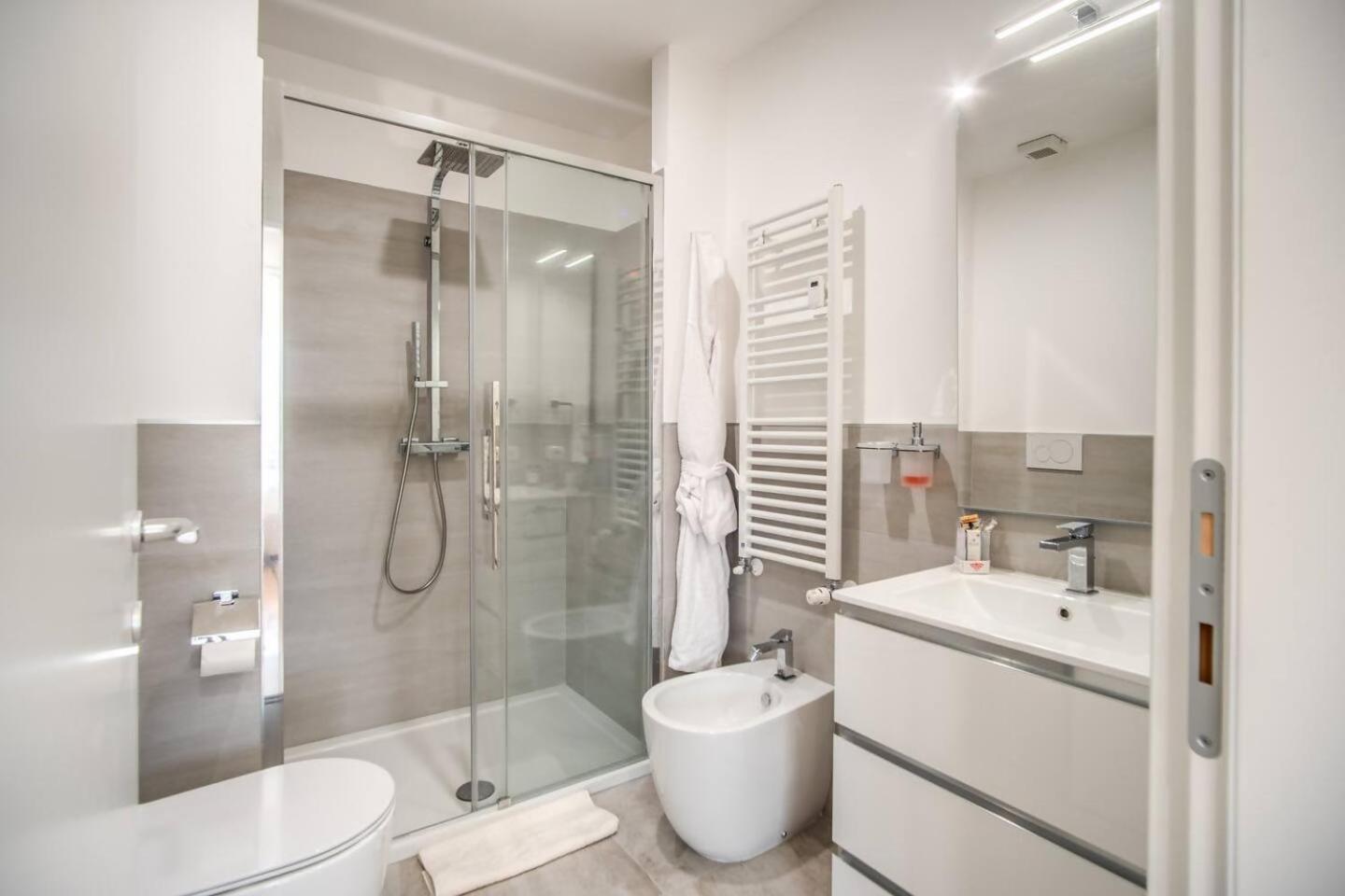 Naos Suite Close Popolo Square روما المظهر الخارجي الصورة