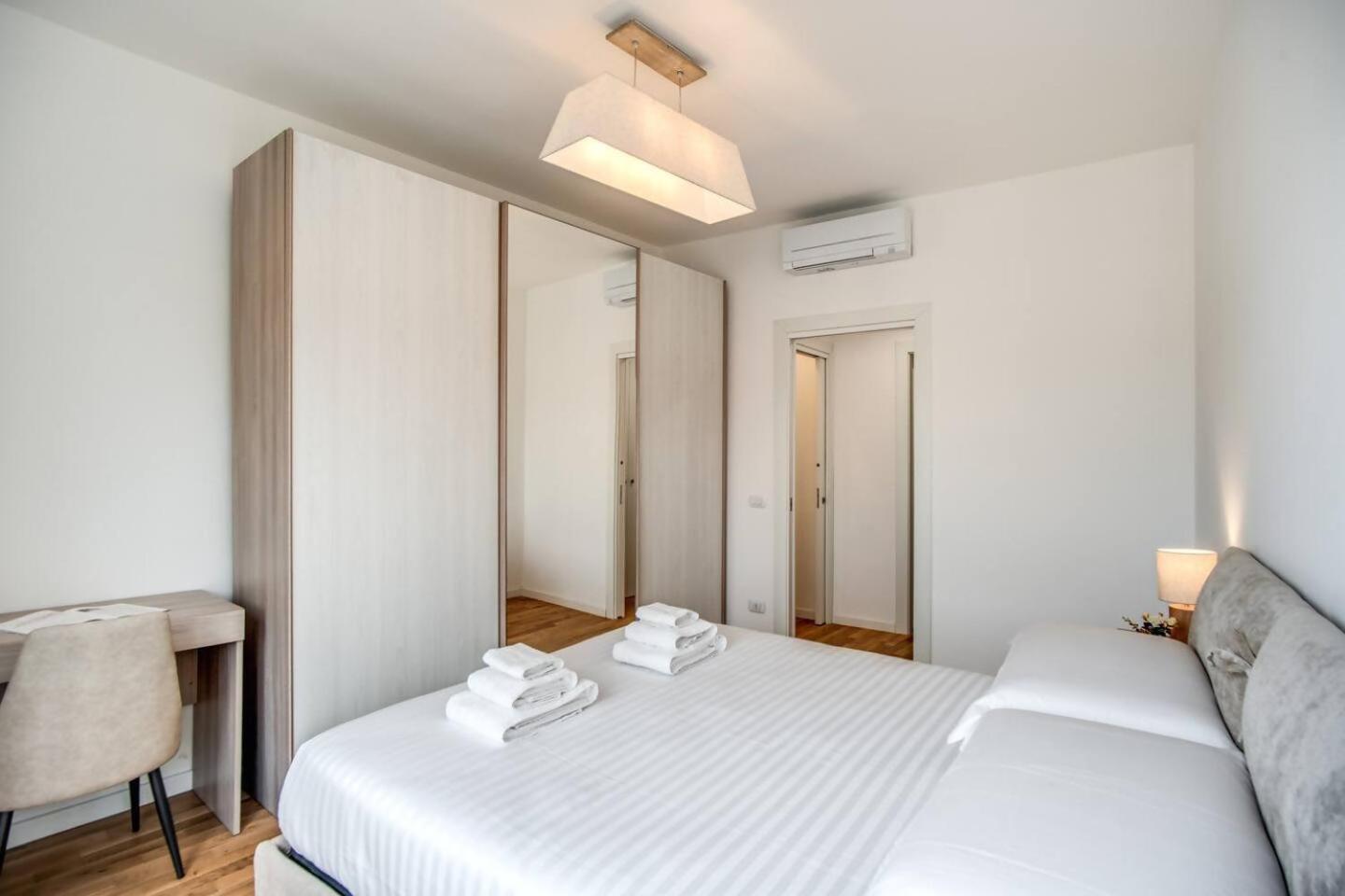 Naos Suite Close Popolo Square روما المظهر الخارجي الصورة