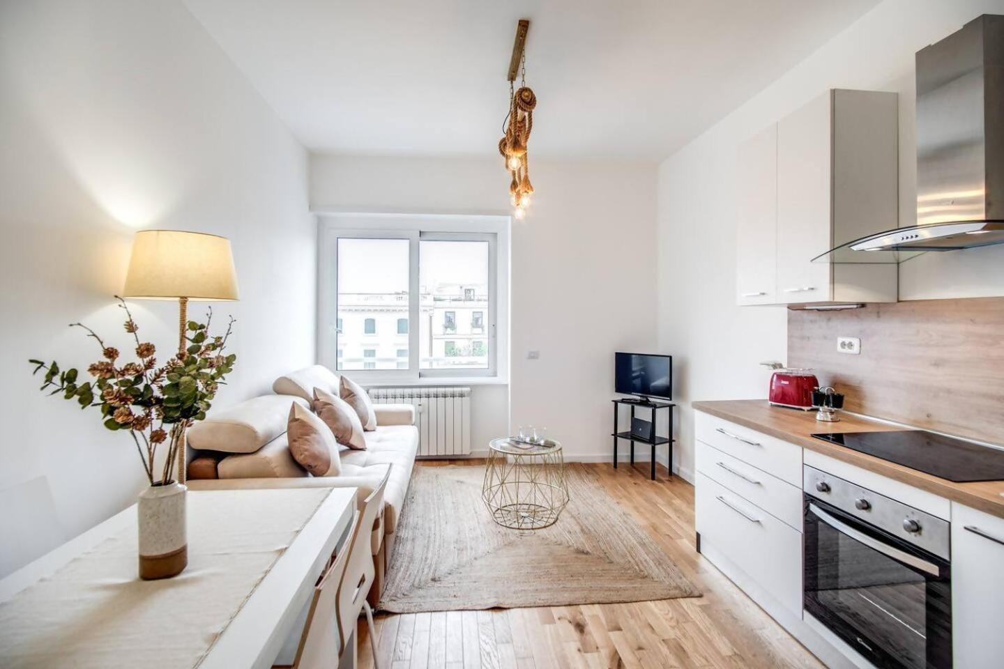 Naos Suite Close Popolo Square روما المظهر الخارجي الصورة
